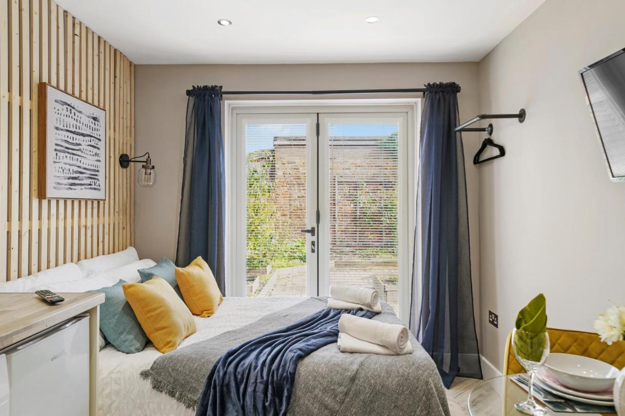 Boutique Heathrow Studio'S - Parking - Garden Harmondsworth Exterior foto