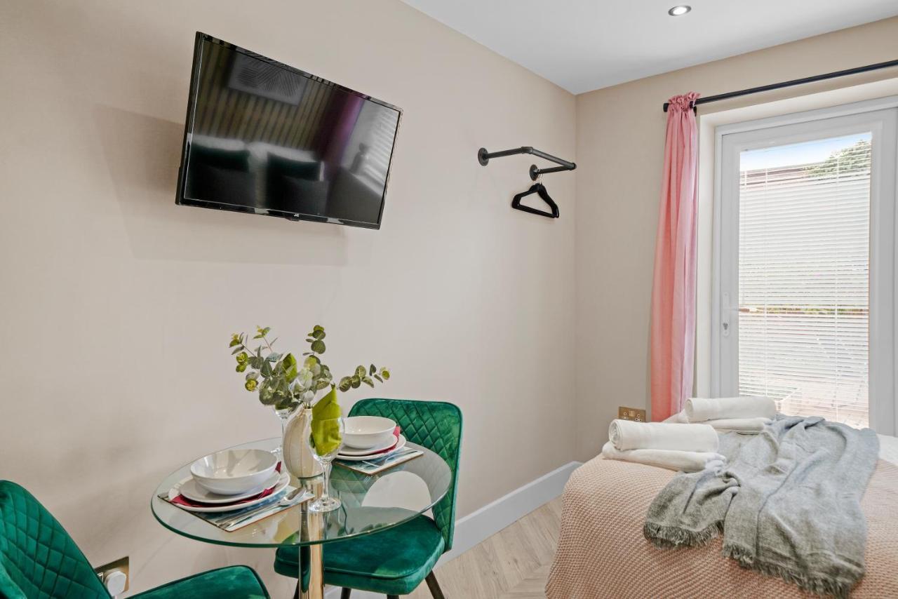 Boutique Heathrow Studio'S - Parking - Garden Harmondsworth Exterior foto