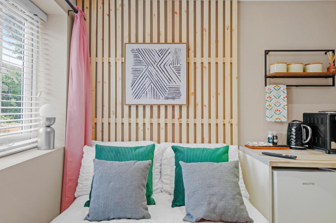 Boutique Heathrow Studio'S - Parking - Garden Harmondsworth Exterior foto