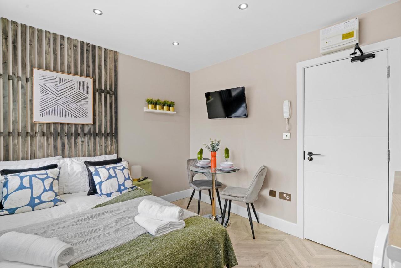 Boutique Heathrow Studio'S - Parking - Garden Harmondsworth Exterior foto