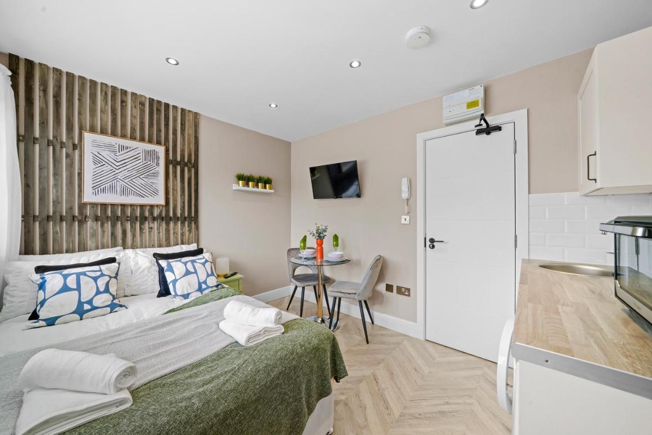 Boutique Heathrow Studio'S - Parking - Garden Harmondsworth Exterior foto
