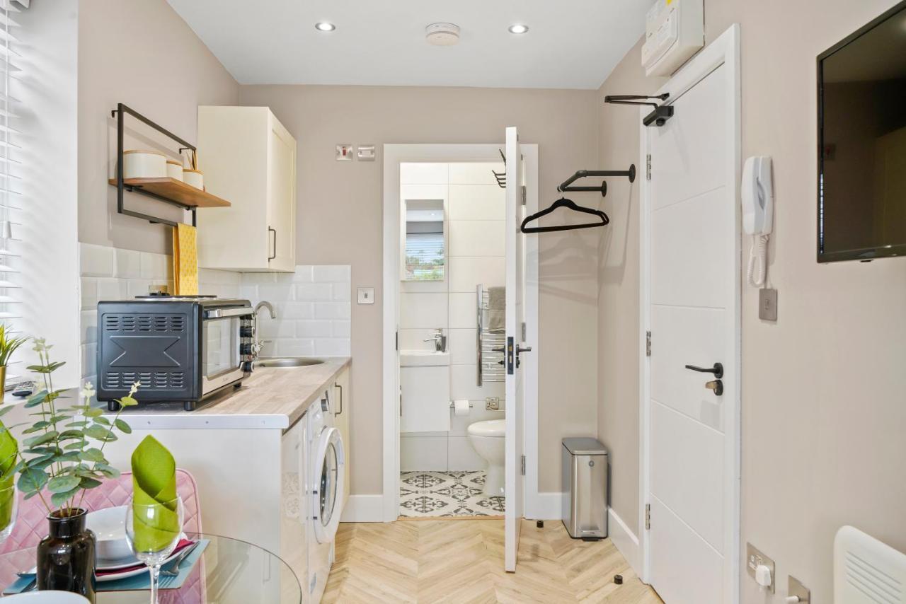 Boutique Heathrow Studio'S - Parking - Garden Harmondsworth Exterior foto