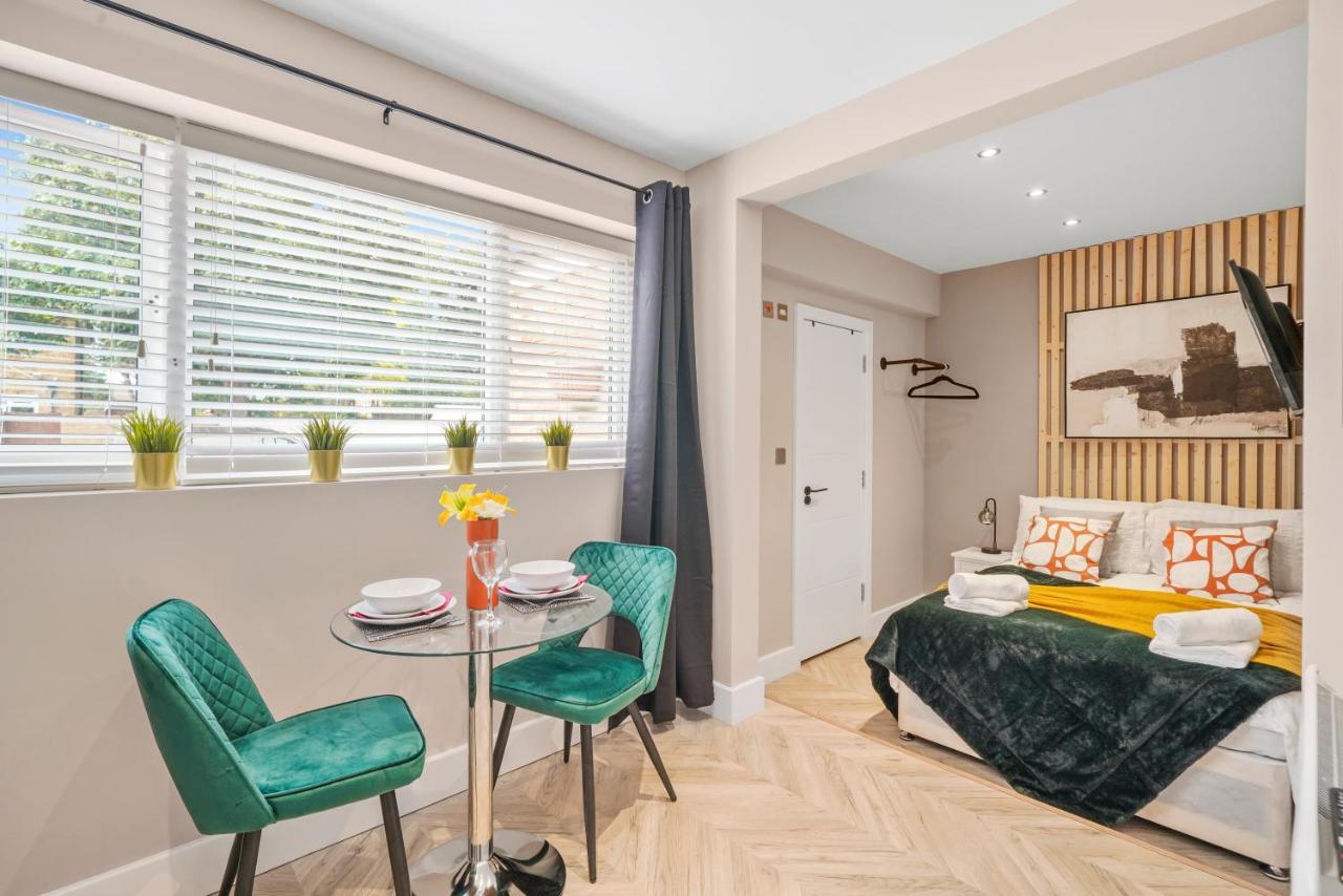 Boutique Heathrow Studio'S - Parking - Garden Harmondsworth Exterior foto