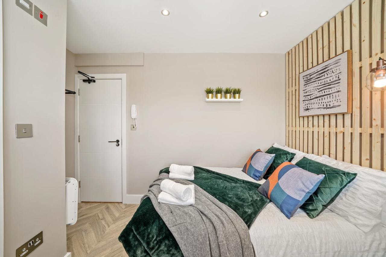 Boutique Heathrow Studio'S - Parking - Garden Harmondsworth Exterior foto