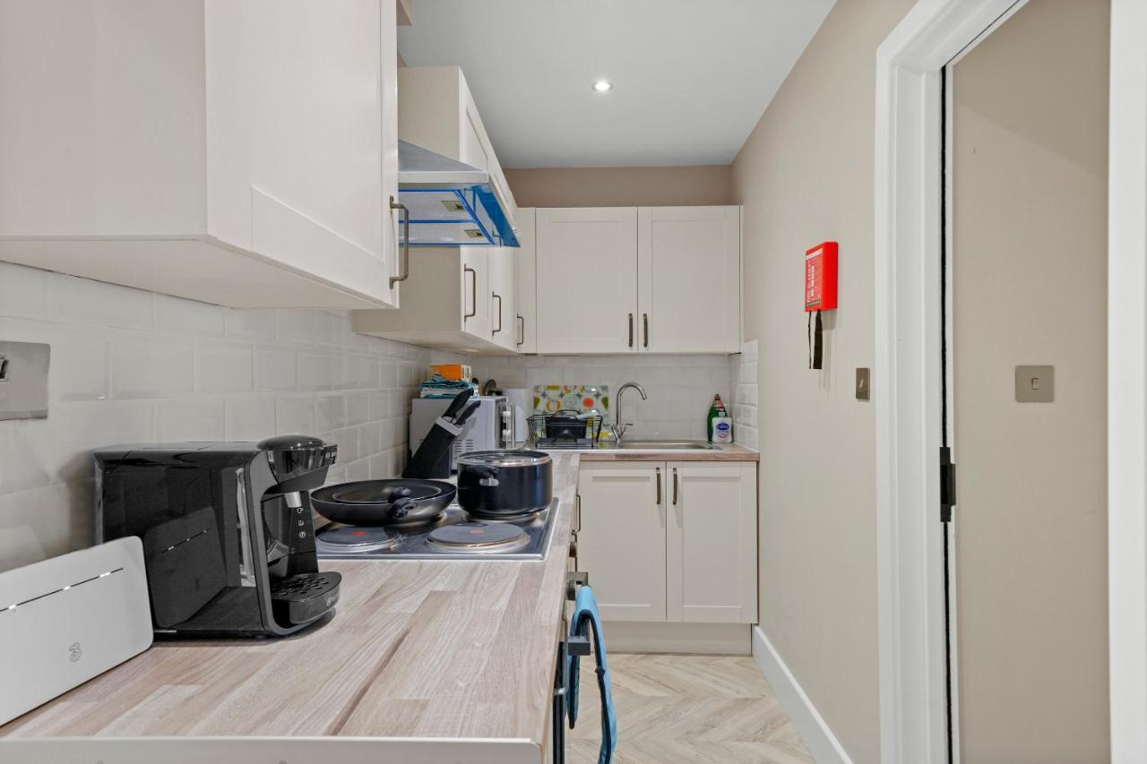Boutique Heathrow Studio'S - Parking - Garden Harmondsworth Exterior foto