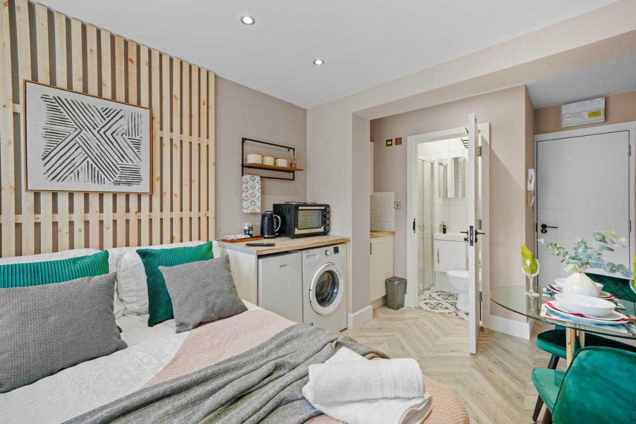 Boutique Heathrow Studio'S - Parking - Garden Harmondsworth Exterior foto